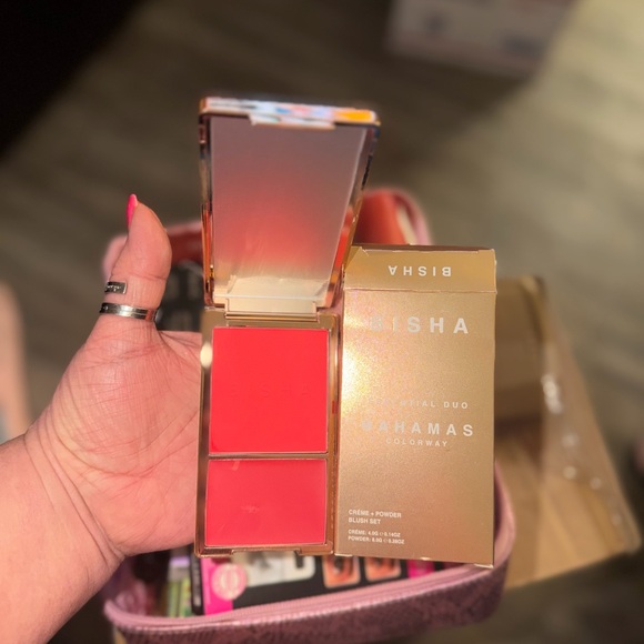 Bougie Bundle! You get it all. Including the Mally bag. See all pics - Picture 13 of 14